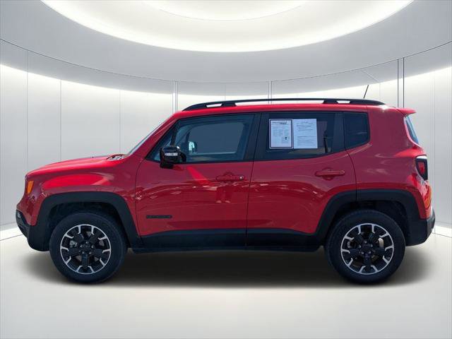 Certified 2023 Jeep Renegade Latitude AWD/4WD image 6