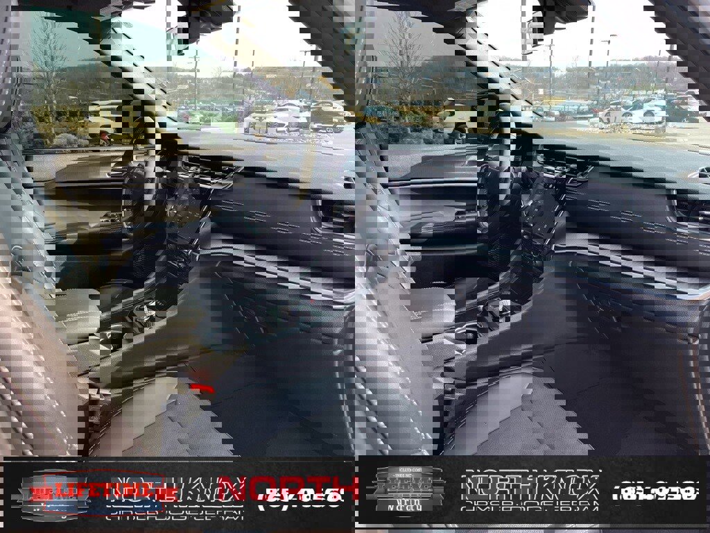 Used 2025 Jeep Grand Cherokee L Altitude image 32