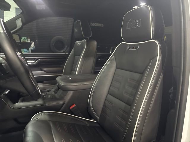 Used 2025 GMC Sierra 2500 AT4X w/ AT4X AEV Edition AWD/4WD image 14