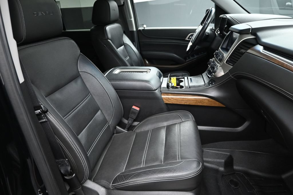 Used 2019 GMC Yukon Denali w/ Denali Ultimate Package AWD/4WD image 42