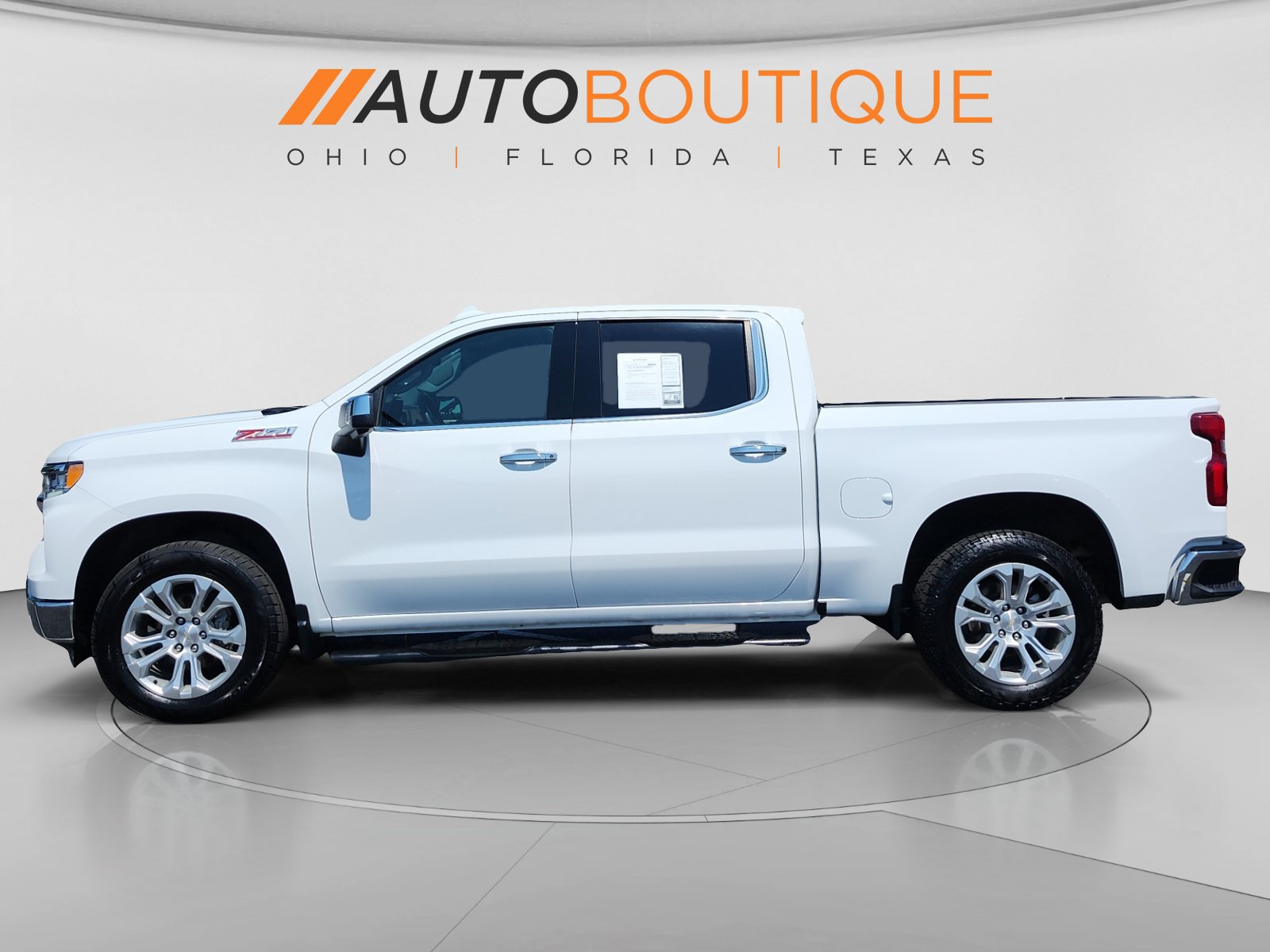 Used 2023 Chevrolet Silverado 1500 LTZ w/ LTZ Convenience Package II AWD/4WD image 2