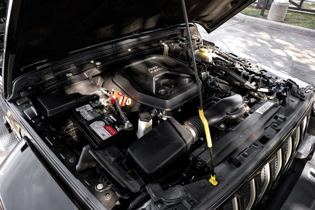 Used 2020 Jeep Wrangler Unlimited Sahara image 59