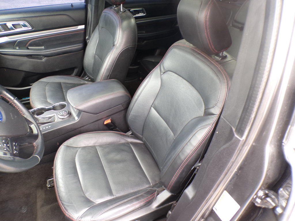 Used 2018 Ford Explorer Sport AWD/4WD image 15