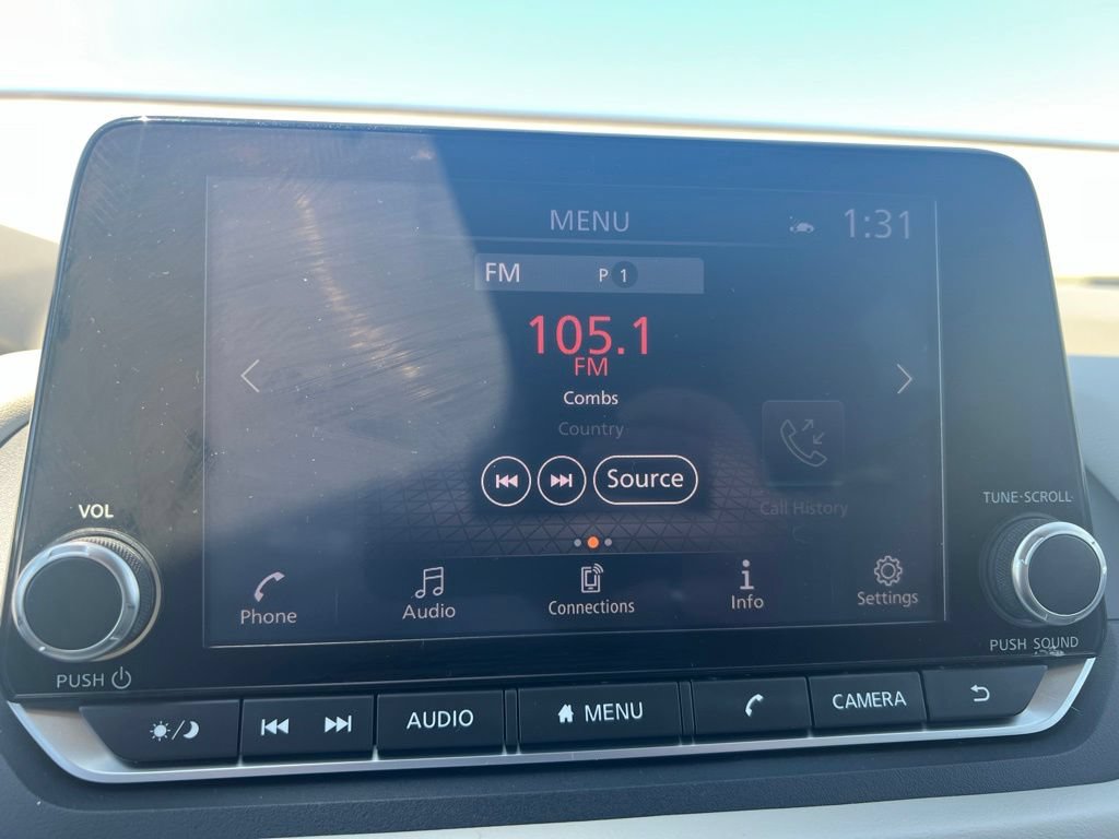 Used 2023 Nissan Rogue SV AWD/4WD image 17