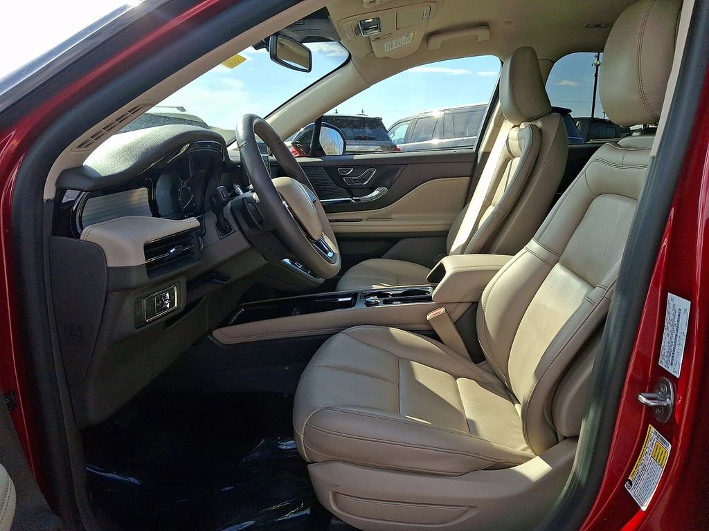 Used 2021 Lincoln Corsair AWD w/ Equipment Group 101A image 13