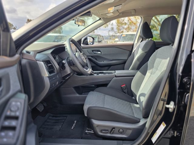 Used 2023 Nissan Rogue SV FWD image 13