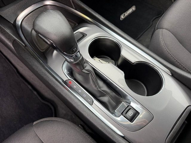 Used 2023 Chevrolet Malibu LT FWD image 26