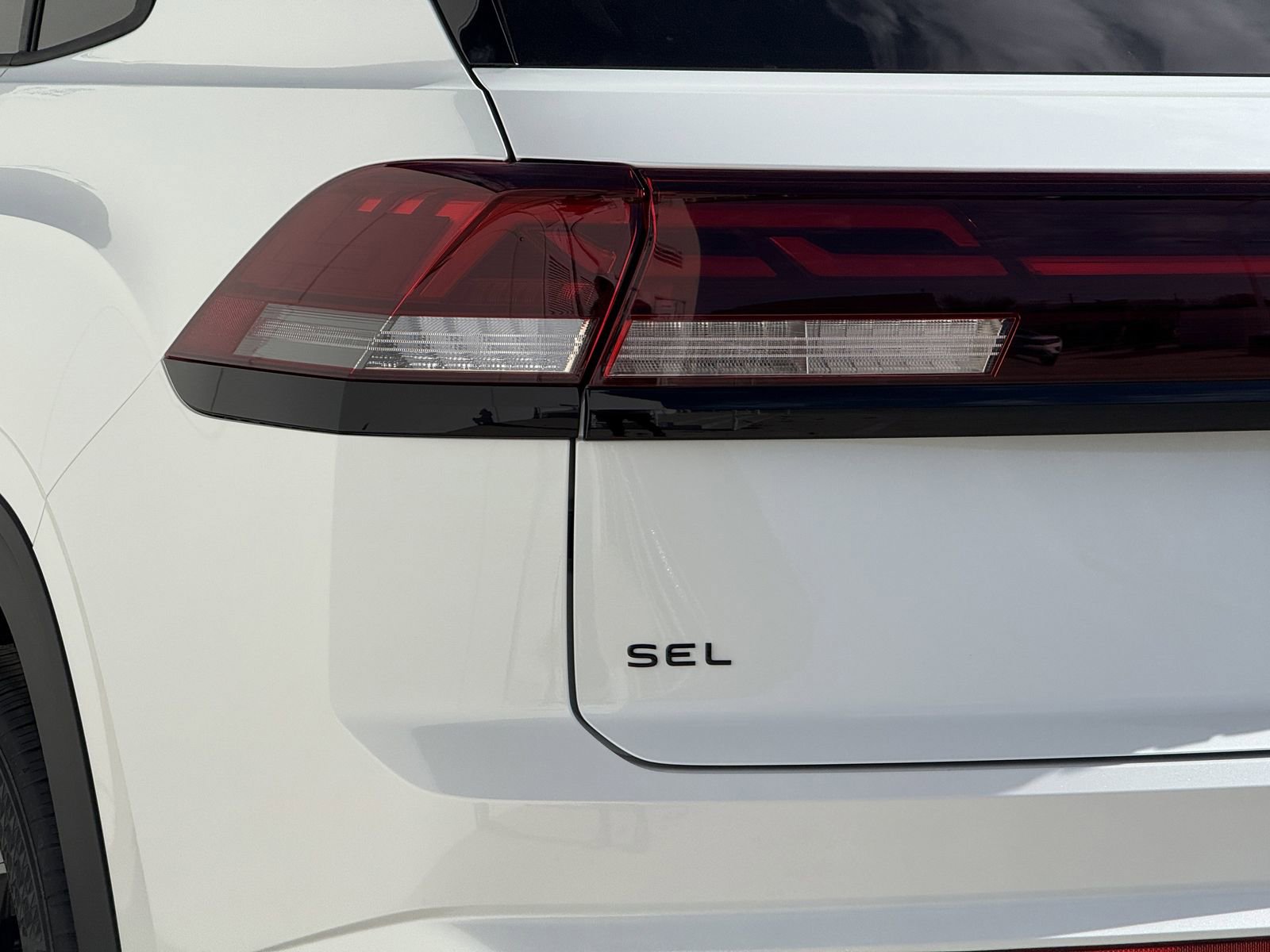 New 2026 Volkswagen Atlas Cross Sport SEL R-Line image 6