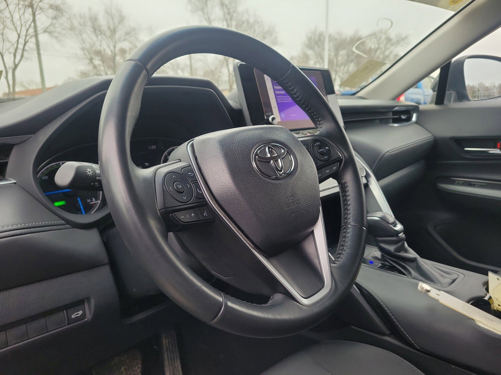 Used 2024 Toyota Venza LE AWD/4WD image 15