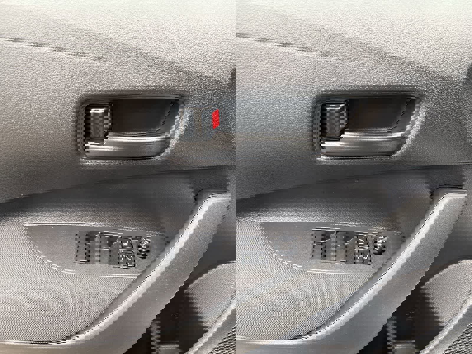 Used 2025 Toyota Corolla LE image 19