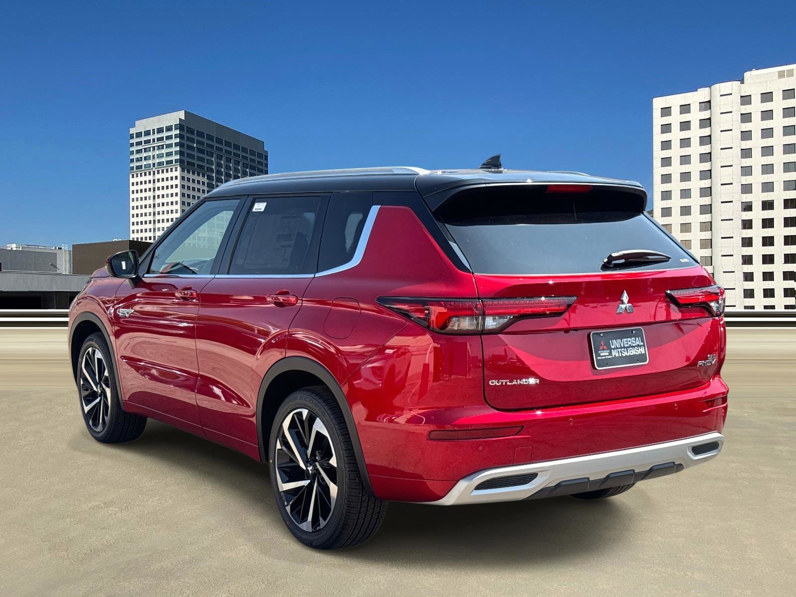 New 2025 Mitsubishi Outlander SEL image 3