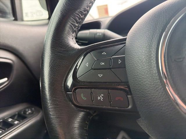 Used 2017 Jeep Renegade Altitude w/ Safety & Security Group (ALP) image 38