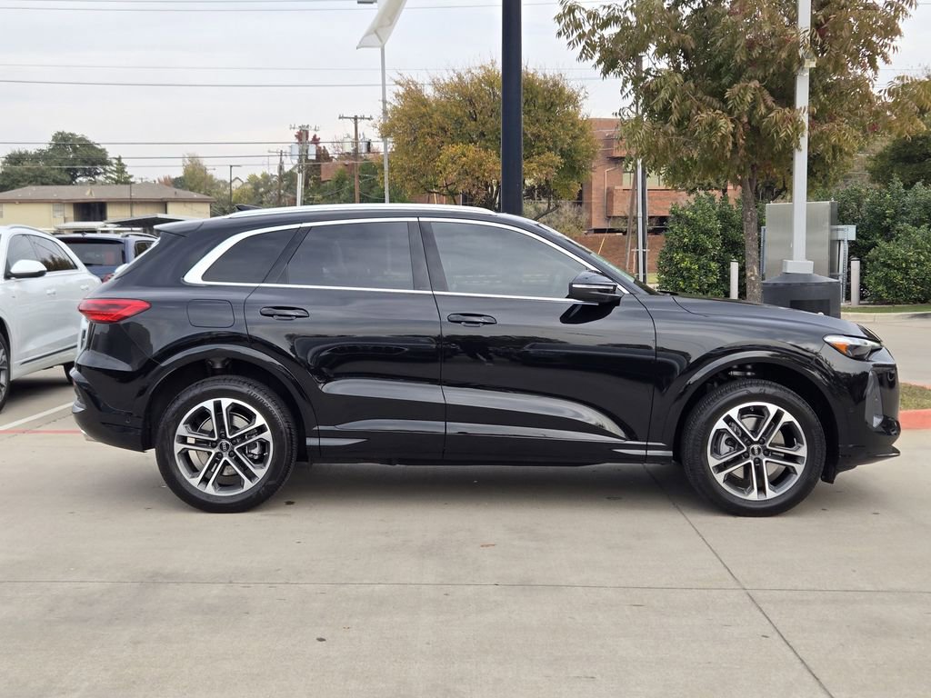 Certified 2025 Audi Q5 Premium Plus w/ Premium Plus image 5