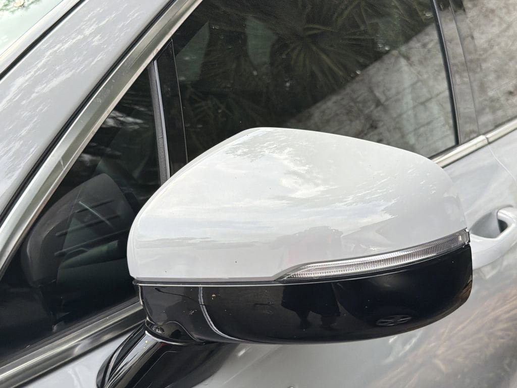 Certified 2024 Kia Sorento S w/ Panoramic Sunroof Package FWD image 6