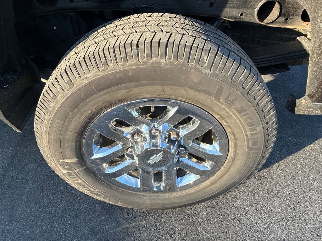 Used 2018 Chevrolet Silverado 2500 LTZ w/ LTZ Plus Package image 40