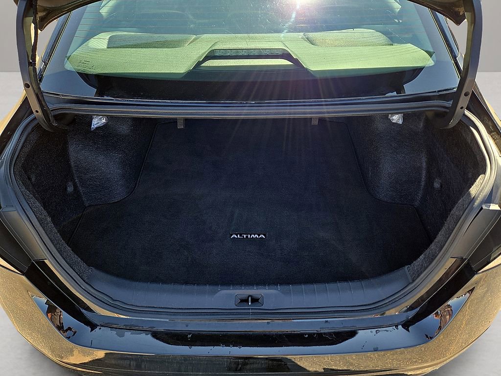 Used 2025 Nissan Altima 2.5 SV image 12