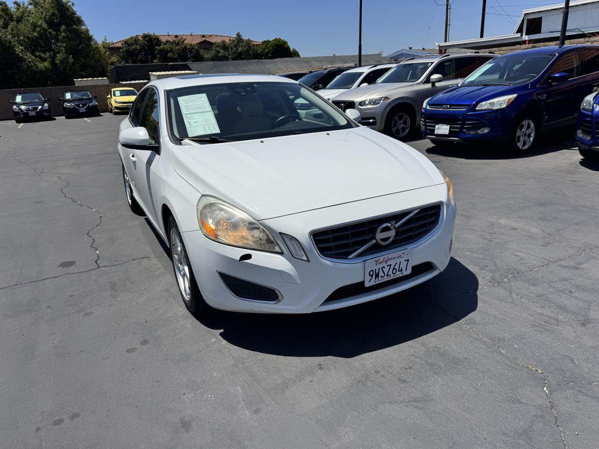 Used 2012 Volvo S60 T5 w/ Climate Pkg FWD image 9