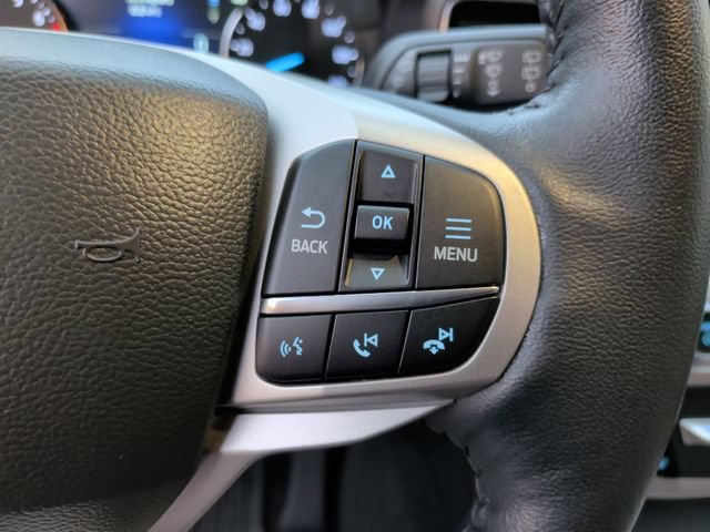 Used 2023 Ford Explorer XLT w/ Equipment Group 202A AWD/4WD image 16