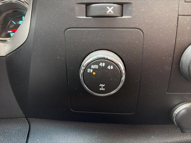 Used 2008 Chevrolet Silverado 1500 LT w/ Suspension Package, Off-Road image 17