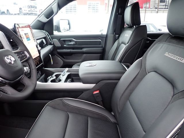 New 2026 RAM 1500 Laramie AWD/4WD image 12
