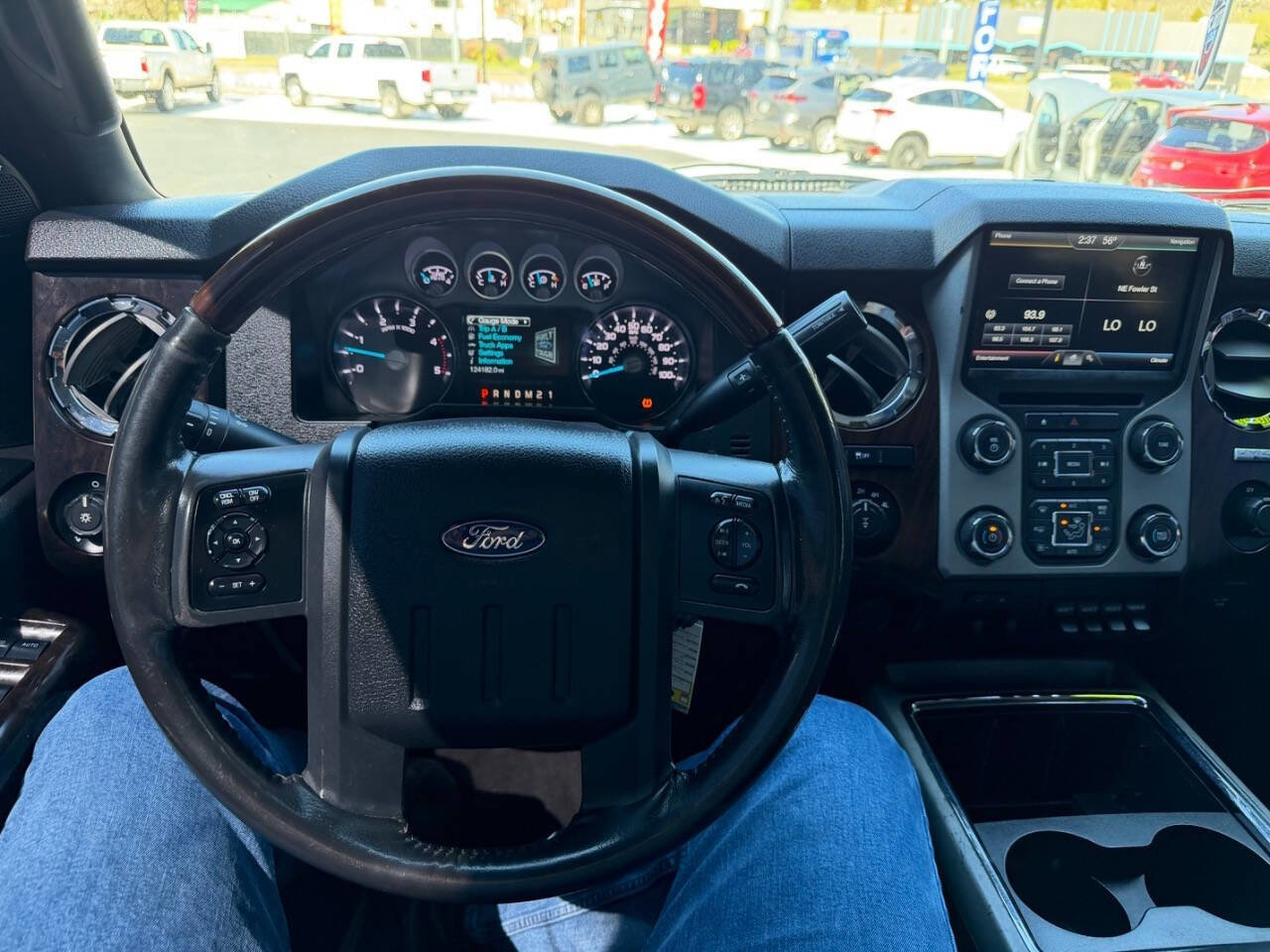 Used 2016 Ford F250 Platinum w/ Platinum Package AWD/4WD image 10