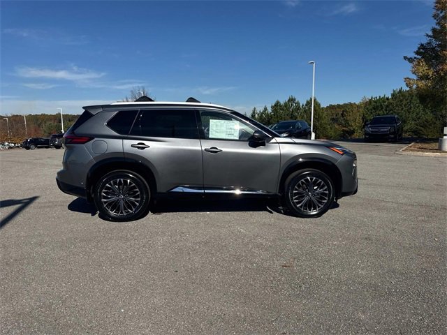 New 2026 Nissan Rogue Platinum w/ Platinum Premium Package image 3