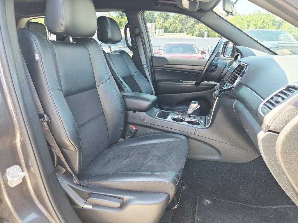 Certified 2021 Jeep Grand Cherokee Laredo X AWD/4WD image 15