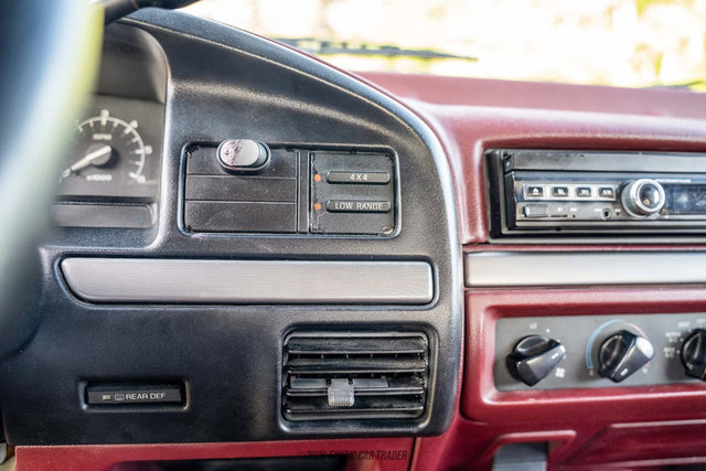 Used 1995 Ford Bronco XLT AWD/4WD image 25