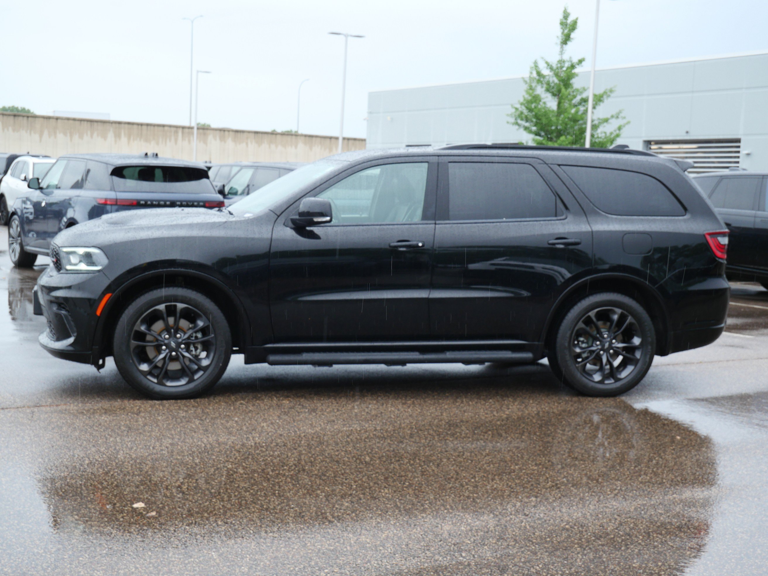 Used 2024 Dodge Durango R/T AWD/4WD image 2