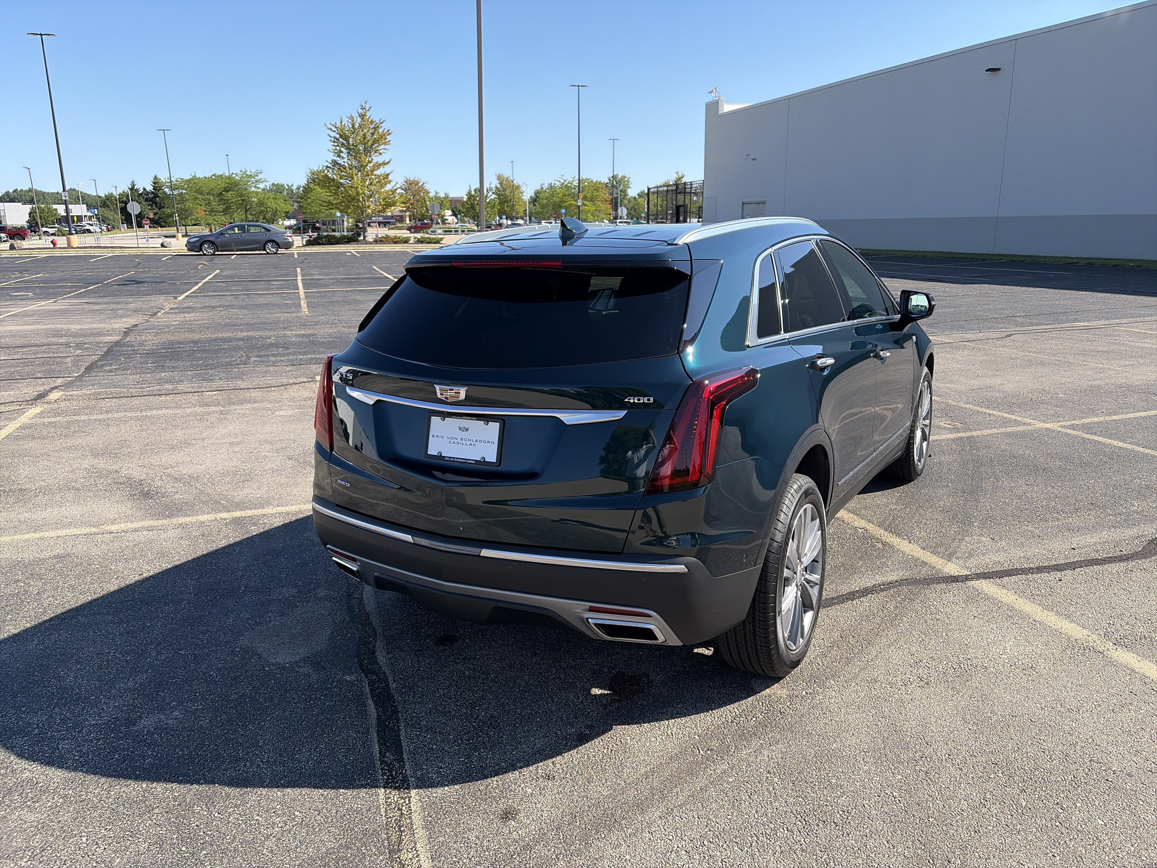 Used 2025 Cadillac XT5 Premium Luxury w/ Technology Package AWD/4WD image 6
