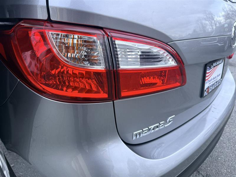 Used 2015 MAZDA MAZDA5 Sport image 9