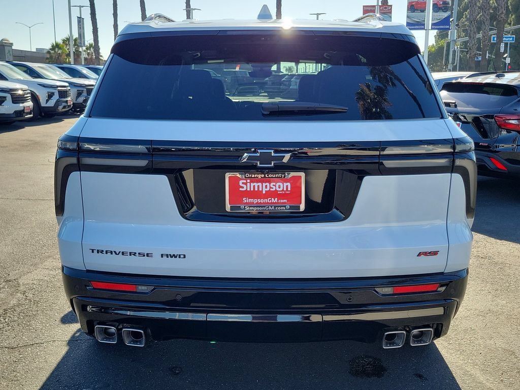 New 2026 Chevrolet Traverse RS w/ LPO, Floor Liner Package AWD/4WD image 25