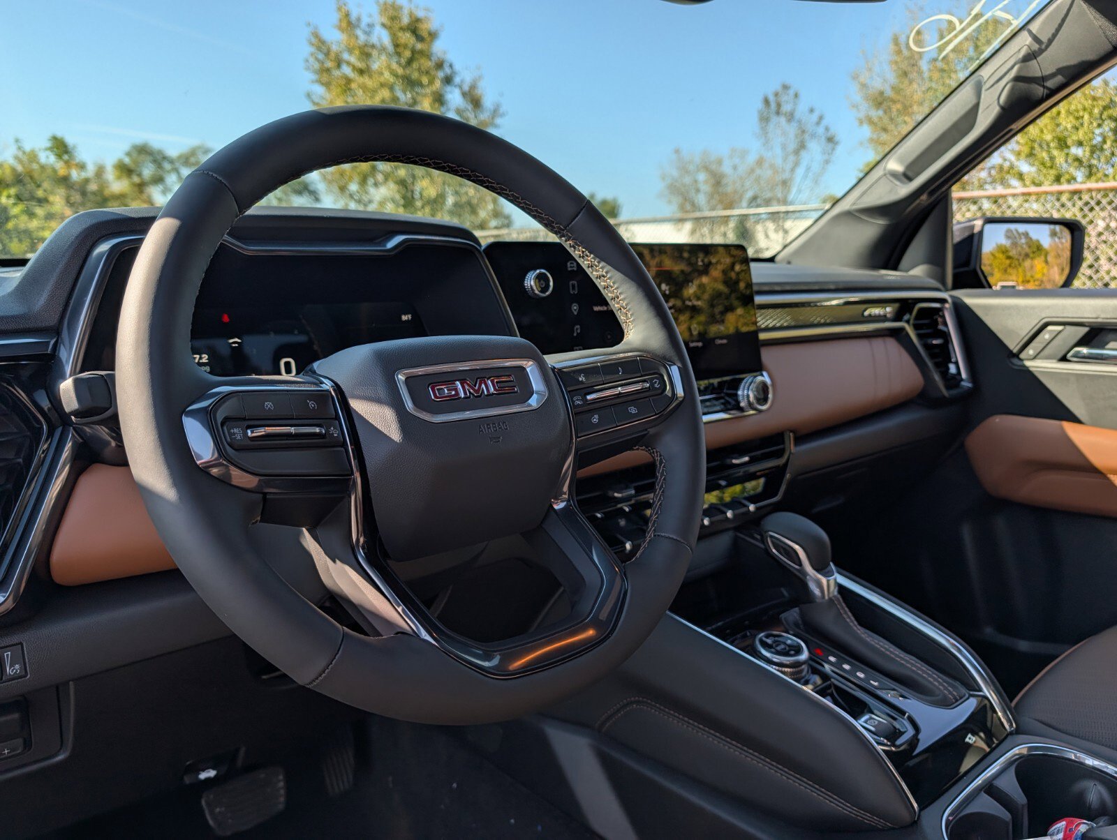 New 2026 GMC Canyon AT4 w/ Technology Plus Package AWD/4WD image 32