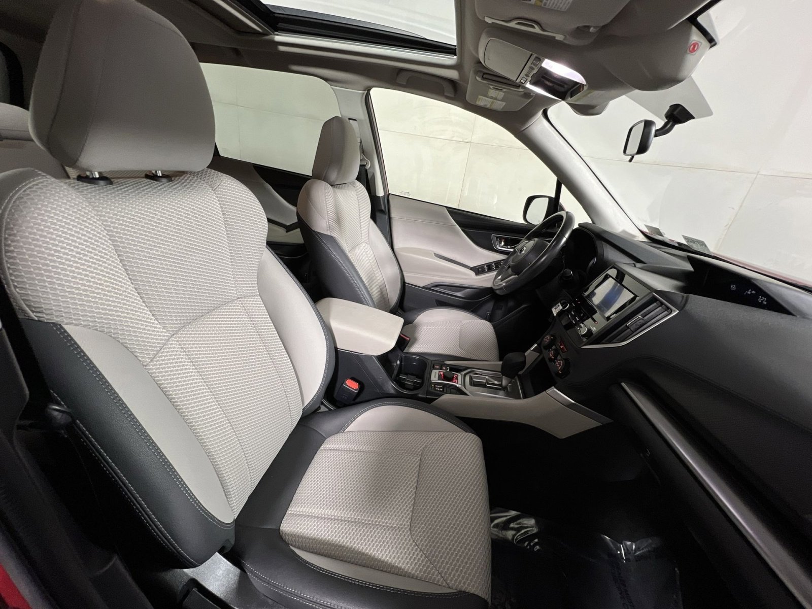 Used 2019 Subaru Forester Premium w/ All-Weather Package image 22