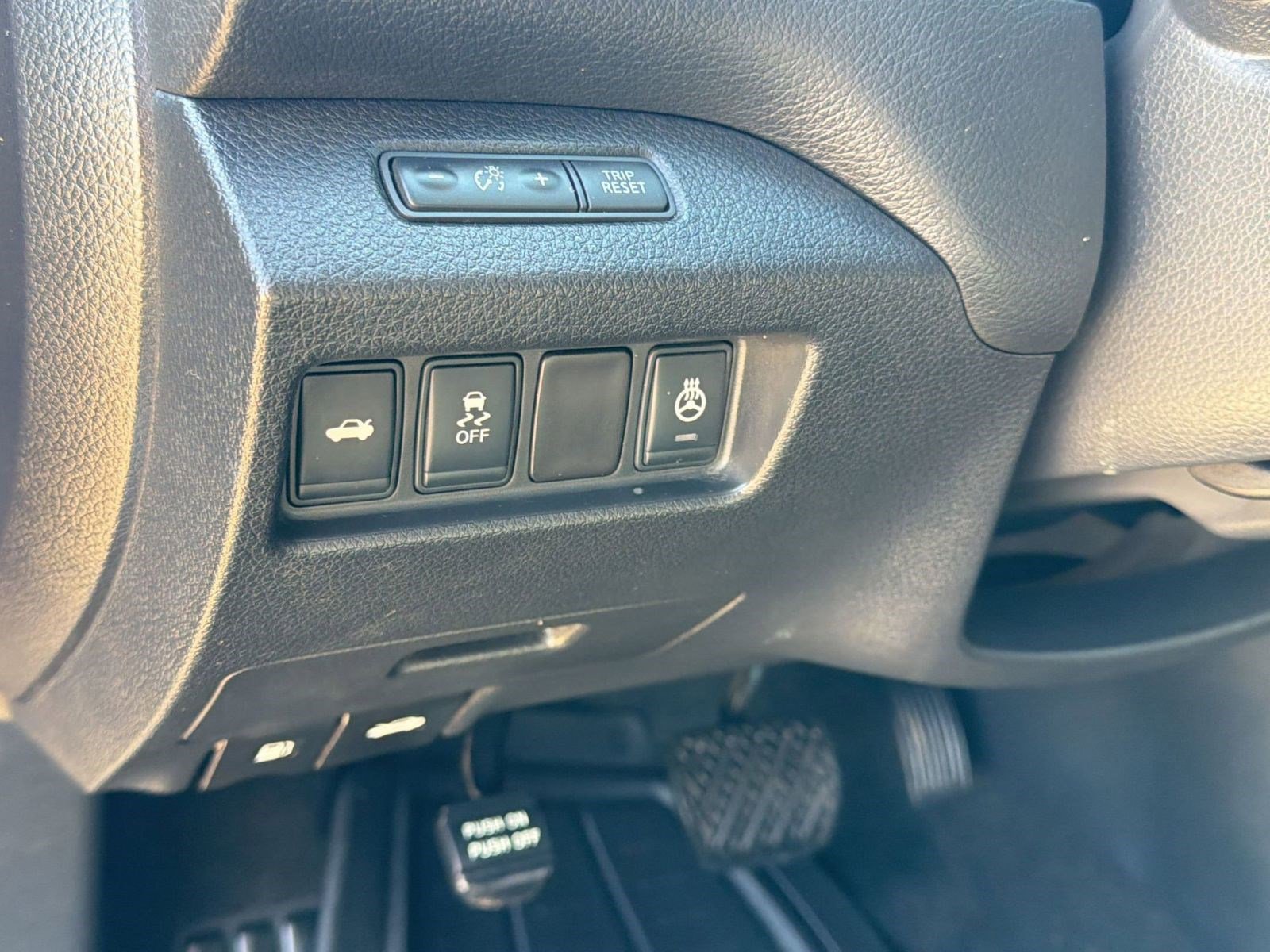 Used 2016 Nissan Altima 2.5 SL w/ Moonroof Package image 19