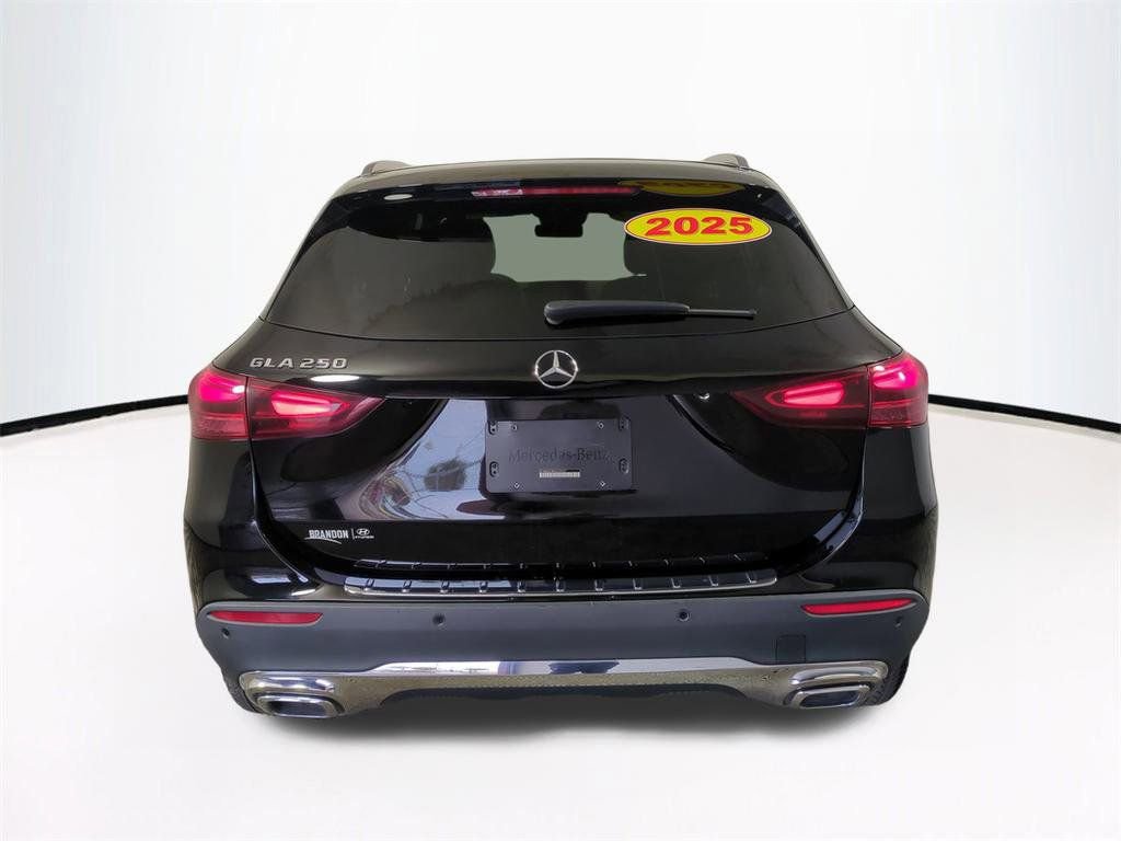 Used 2025 Mercedes-Benz GLA 250 image 6