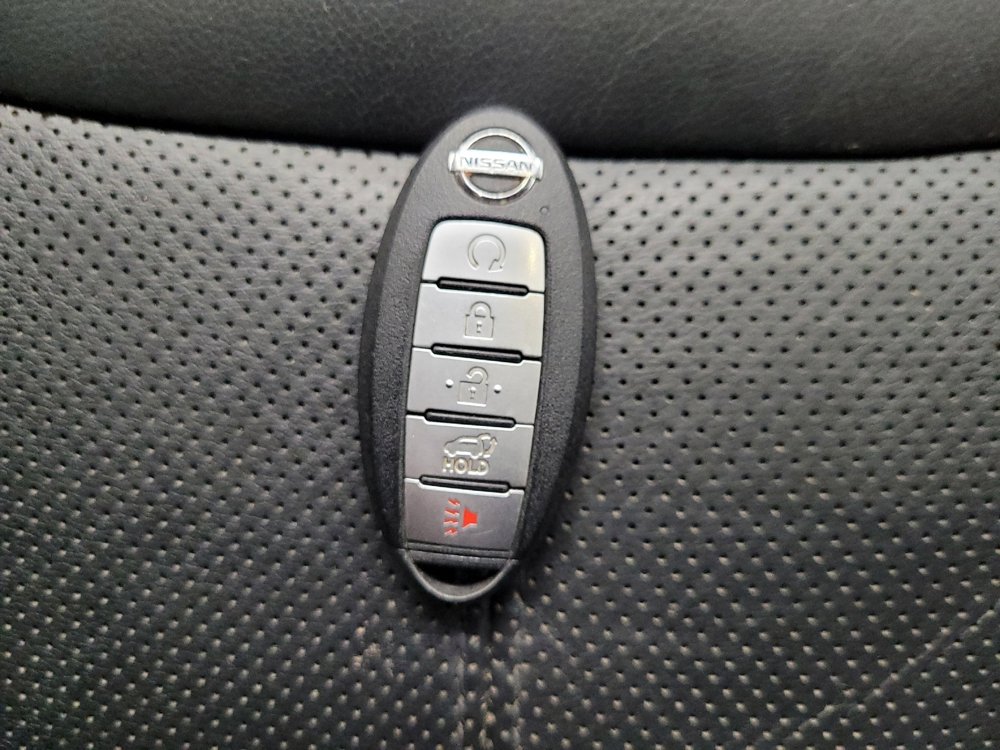 Used 2019 Nissan Pathfinder Platinum FWD image 32