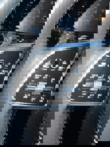 Used 2021 Mercedes-Benz GLC 300 4MATIC image 33