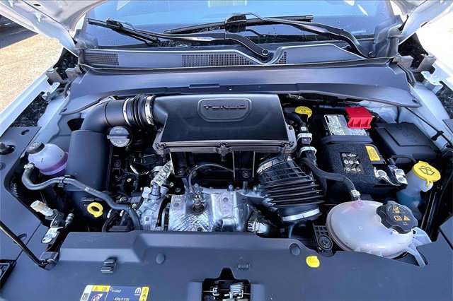 Certified 2025 Jeep Compass Sport image 9