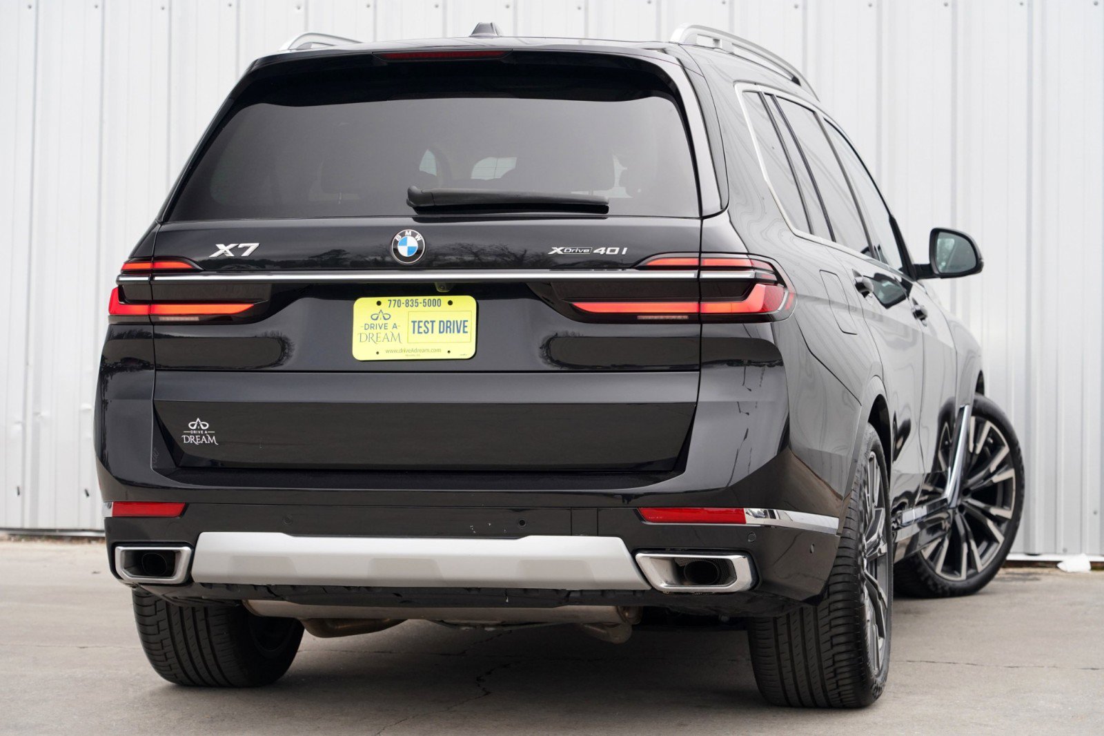 Used 2025 BMW X7 xDrive40i w/ Parking Assistance Package AWD/4WD image 5