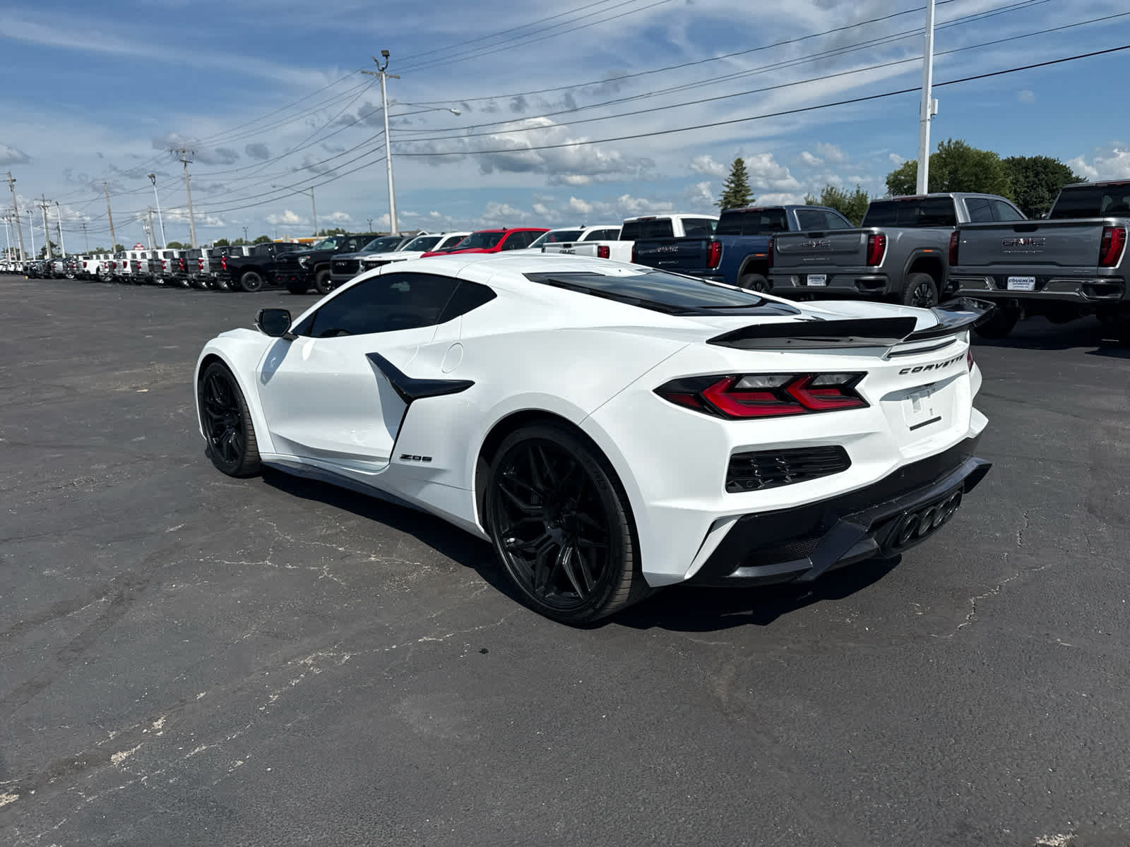 Certified 2024 Chevrolet Corvette Z06 w/ Stealth Interior Trim Package RWD image 3