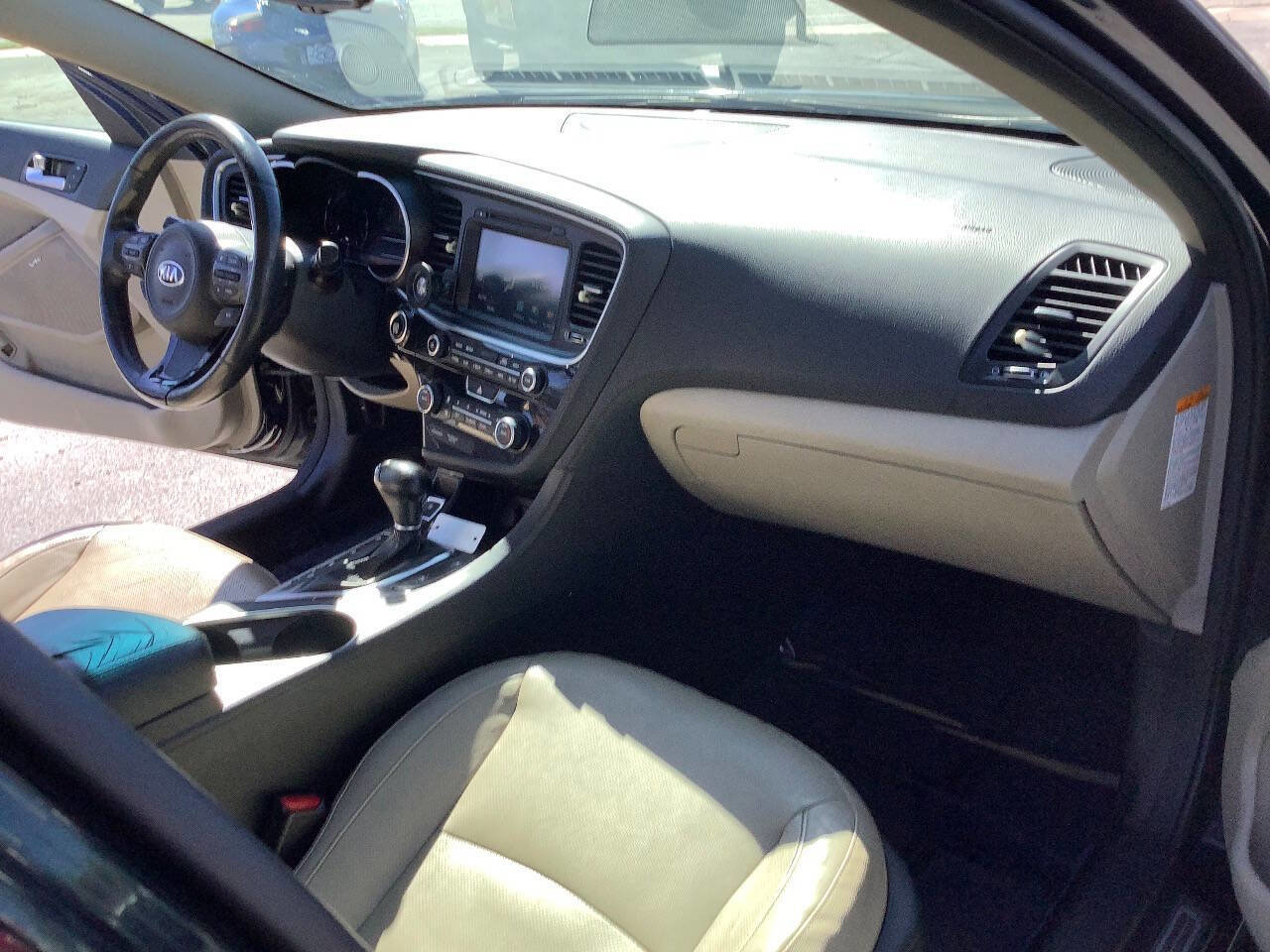 Used 2015 Kia Optima EX image 31