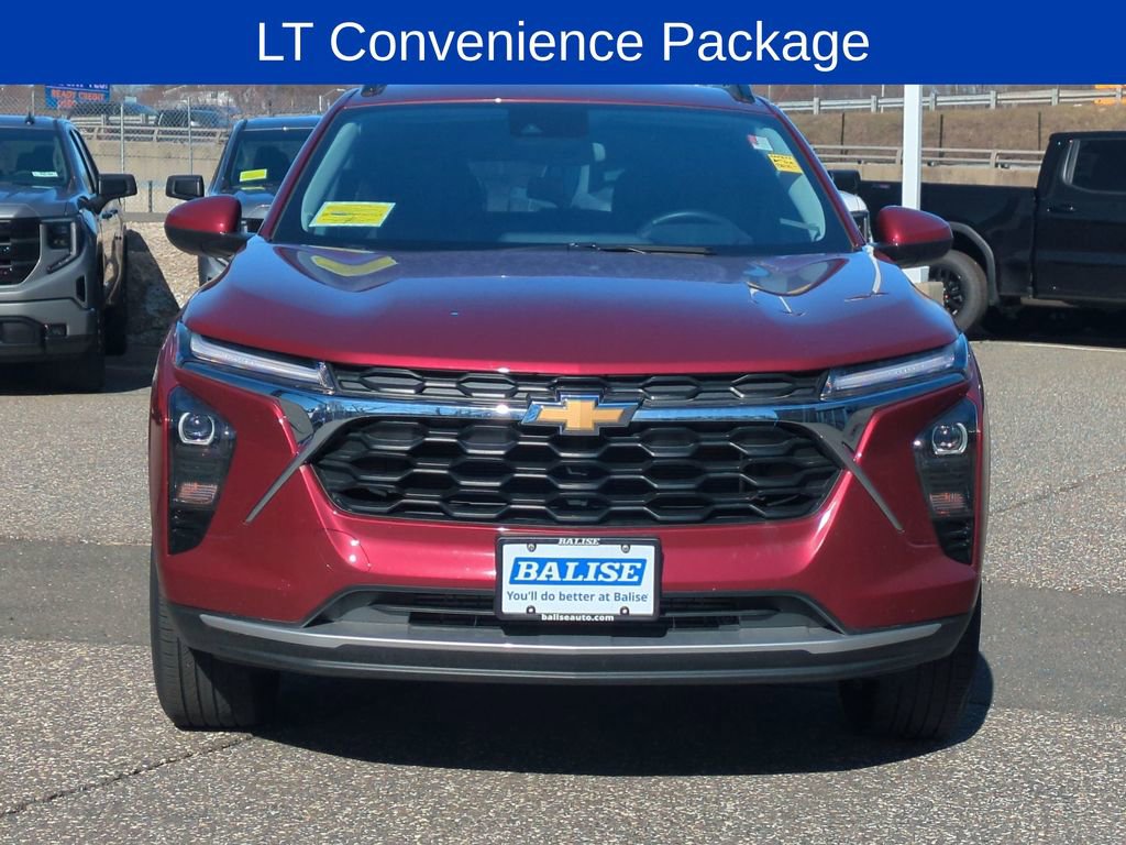Certified 2024 Chevrolet Trax LT w/ Driver Confidence Package image 8