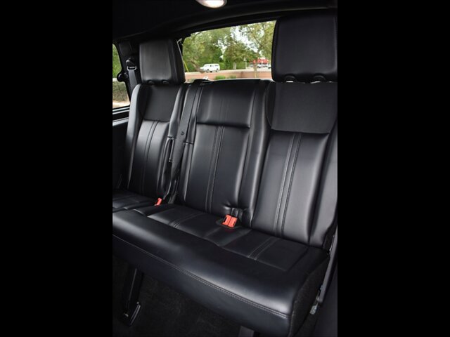 Used 2017 Lincoln Navigator Select image 22