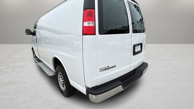 Used 2024 Chevrolet Express 2500 w/ Driver Convenience Package RWD image 34