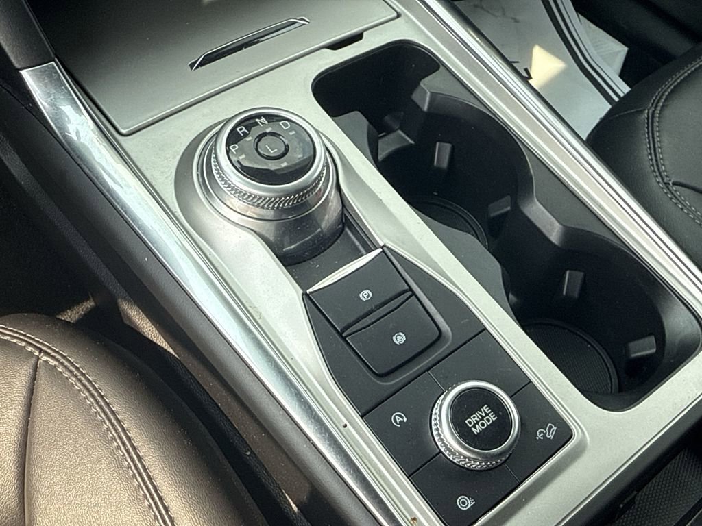 Used 2023 Ford Explorer XLT w/ Equipment Group 202A image 19