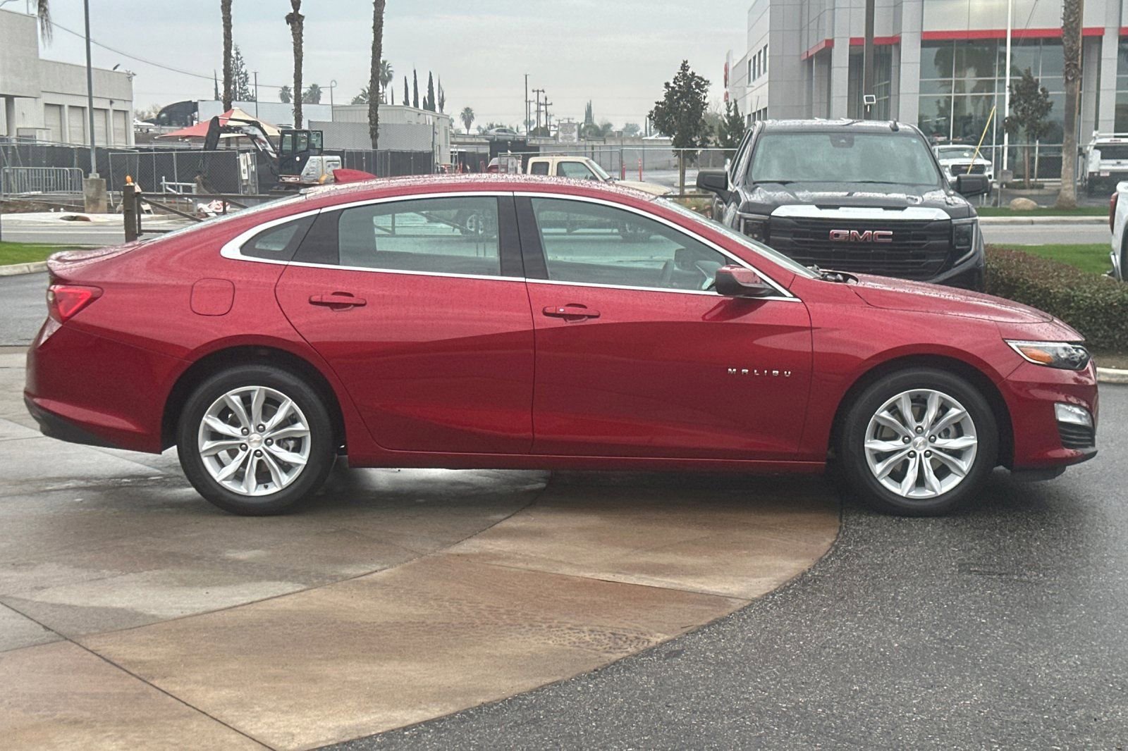 Certified 2025 Chevrolet Malibu LT image 3