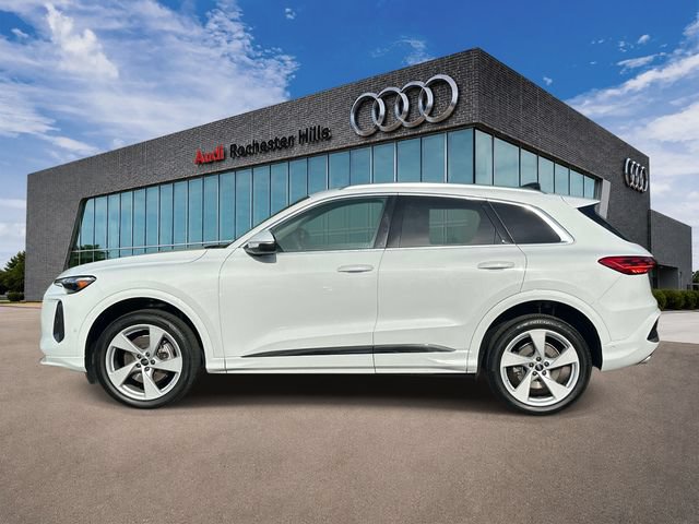 Used 2025 Audi Q5 Premium Plus w/ Premium Plus AWD/4WD image 2