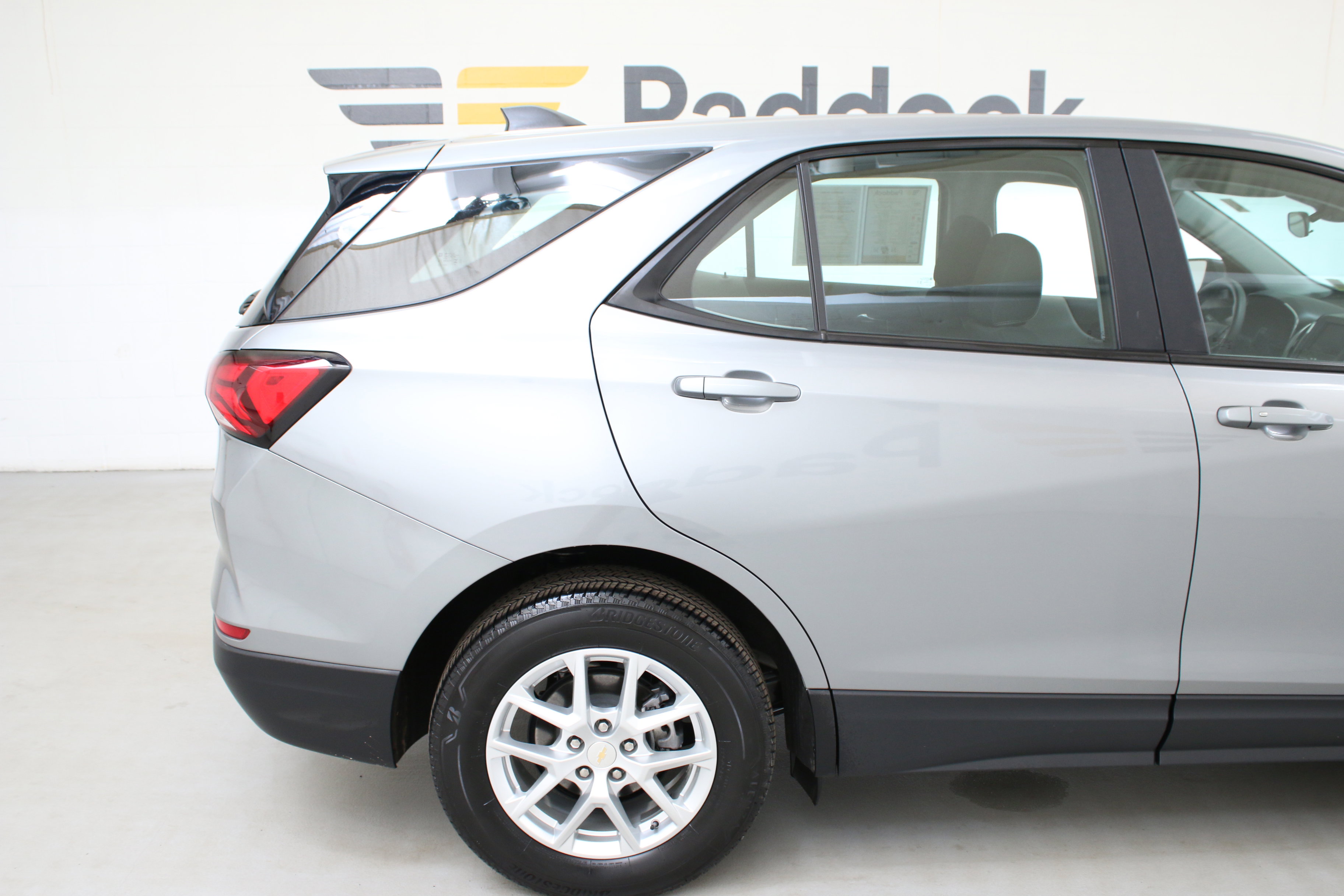 Used 2023 Chevrolet Equinox LS w/ LPO, Floor Liner Package AWD/4WD image 10