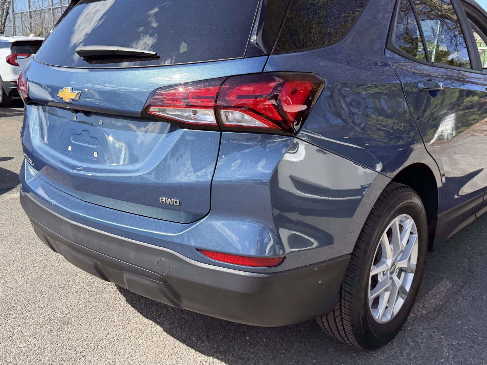Certified 2024 Chevrolet Equinox LS w/ LS Convenience Package AWD/4WD image 6